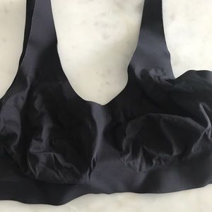 Knix Luxlift pullover bra in black